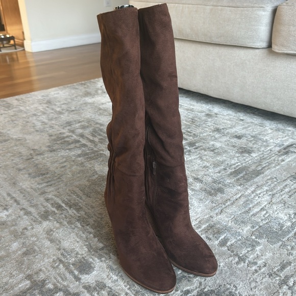 Charles David Brown Suede Knee-High Wedge Boot Size 7.5 - Picture 2 of 5